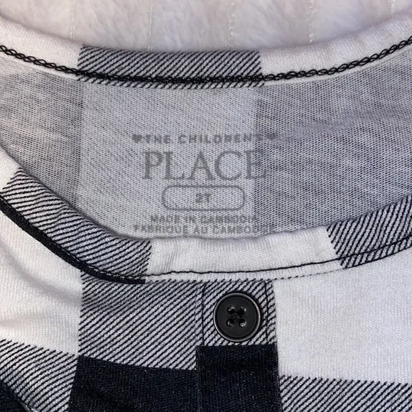 Childrens place white/black checkered top - Picture 3 of 4